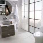 Cómo Combinar Revestimientos y Muebles para Baños Pequeños 69 Banos Pequenos Porcelanato