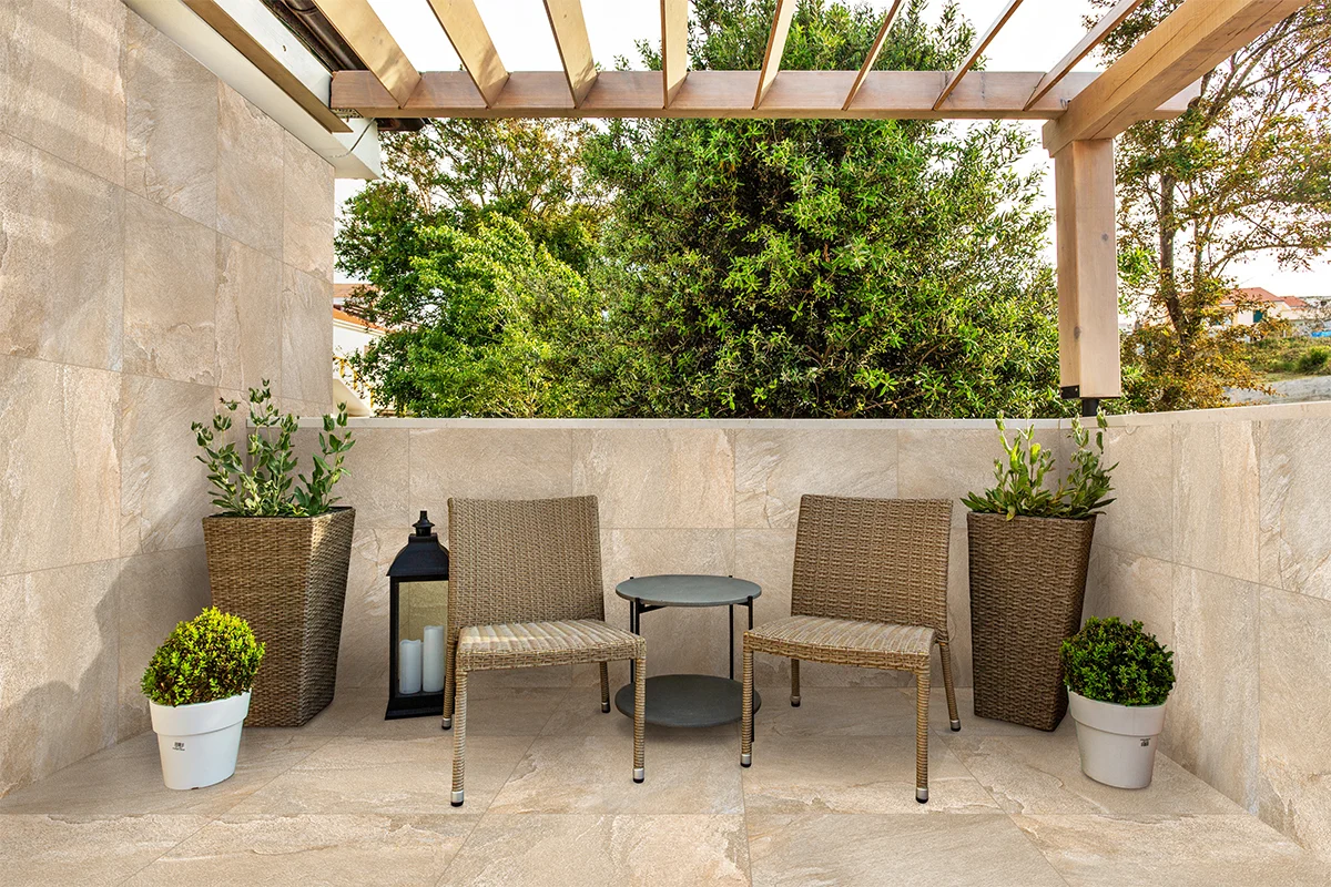 Revestimientos para Exteriores: Resistencia y Estilo para Tu Terraza y Jardín