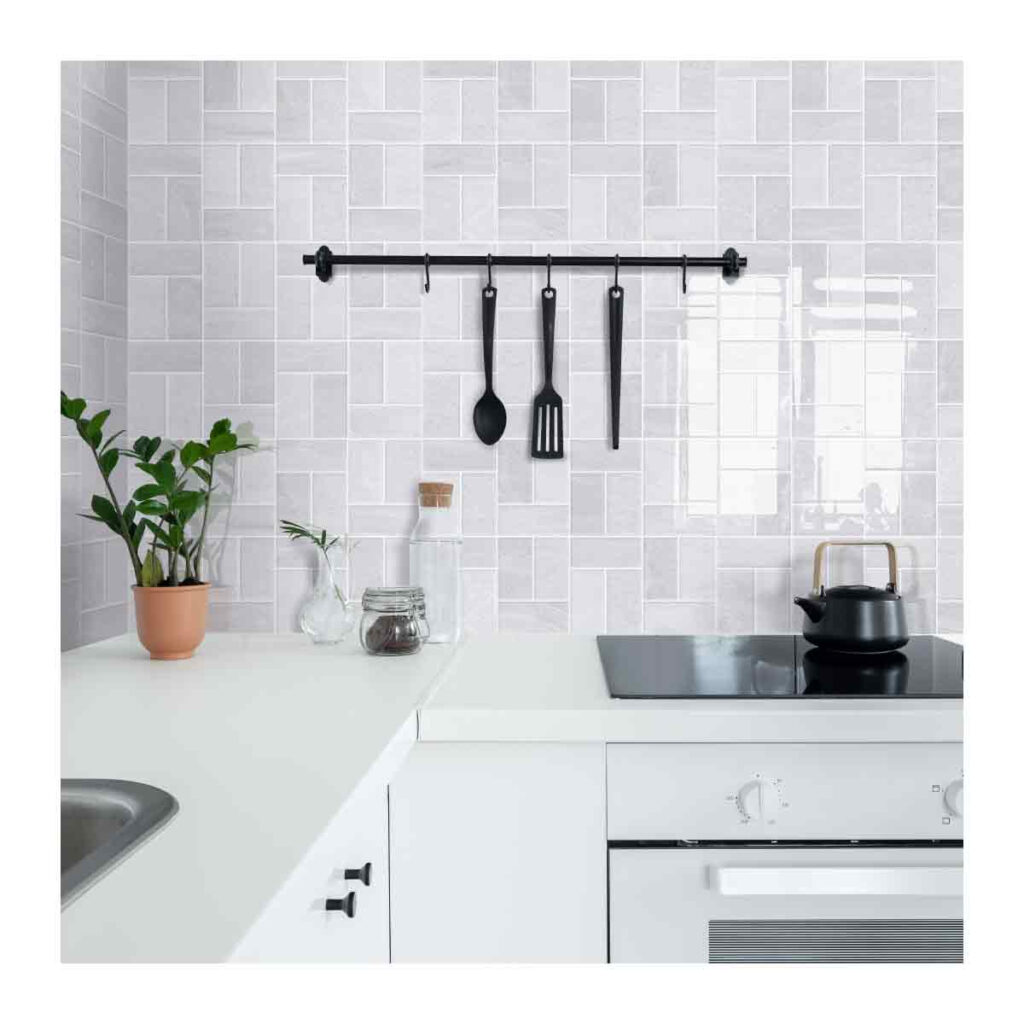 24698-30x45-castellana-hielo-wall-189-m2_imagen-producto-xl_10-28