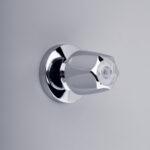 26736-llave-de-ducha-con-ducha-plus-autolimpiante-capri_imagen-producto-extras_12-